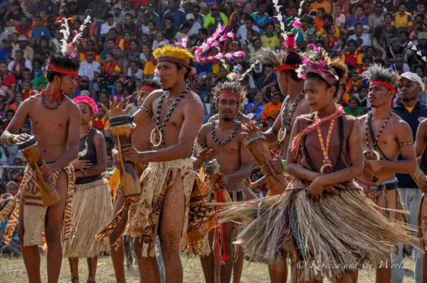 9 Mind-blowing Papua New Guinea Festivals - Rebecca and the World