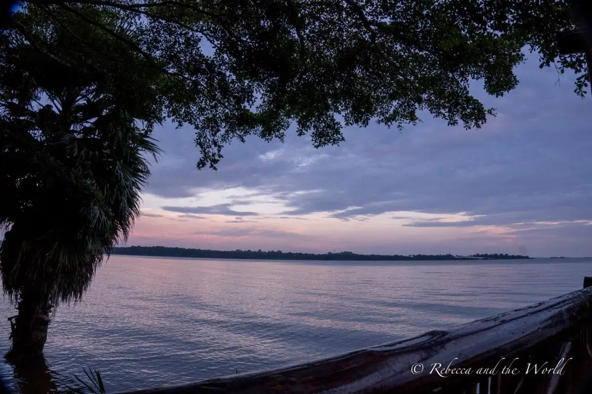 2 Friends Beach Hotel in Entebber, Uganda, has a restaurant right on the shores of Lake Victoria