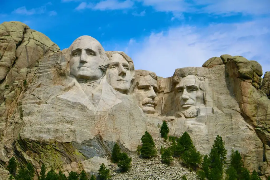 Four heads carved into Mount Rushmore